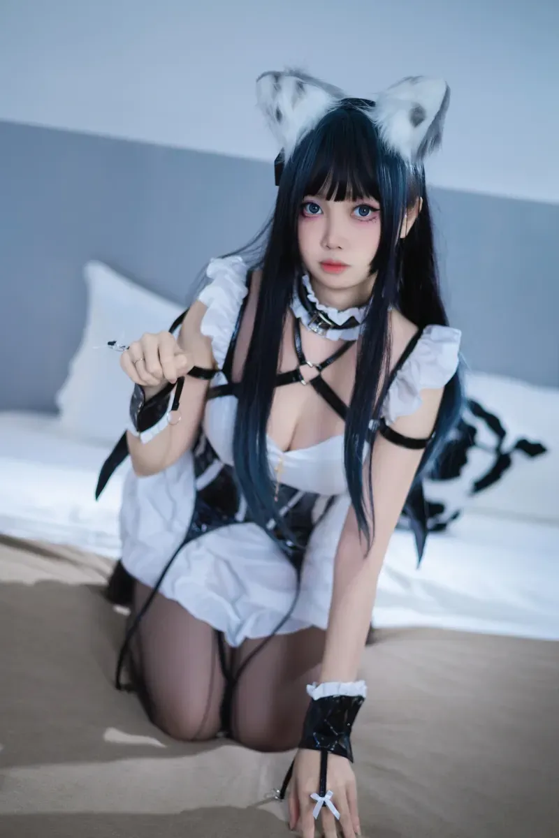 洛桑w伊梓cosplay作品整理 黑白女仆角色造型摄影