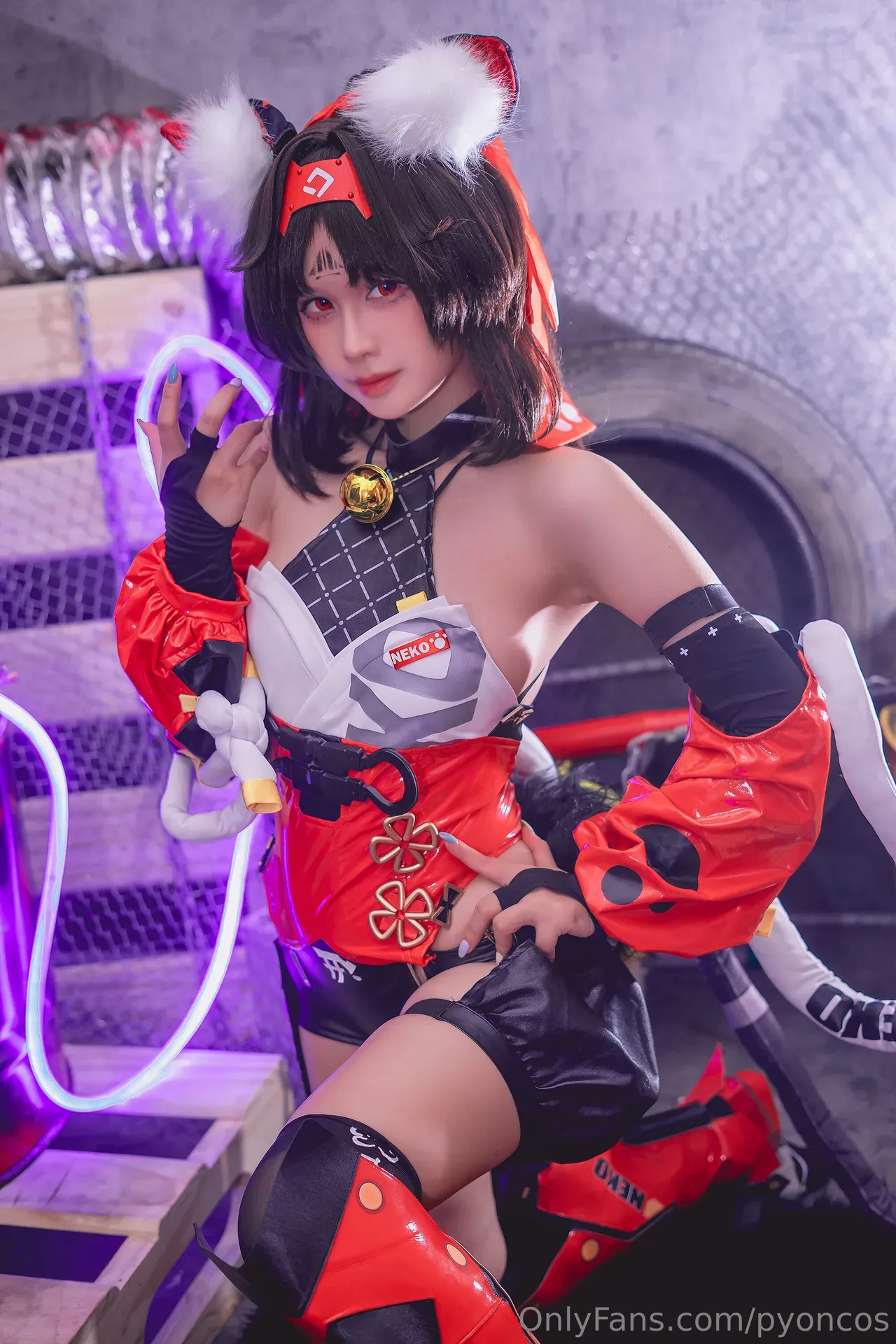 Pyon cosplay角色写真风格作品参考 红黑服装游戏角色cosplay照片