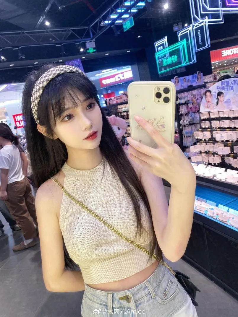 大肉丸ammiee cosplay风格作品整理 商场环境日常风格写真