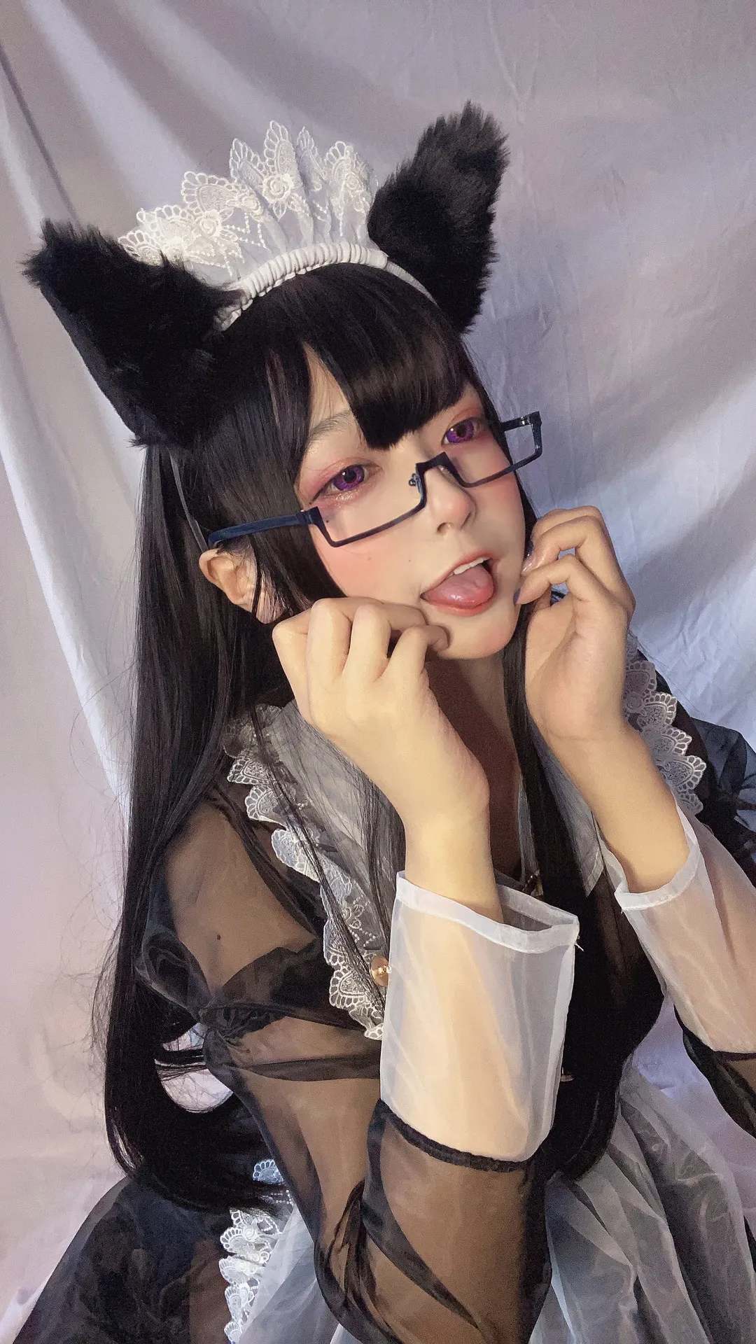 佳佳好难啊cosplay风格作品整理 黑色长发齐刘海搭配猫耳发饰的角色扮演造型