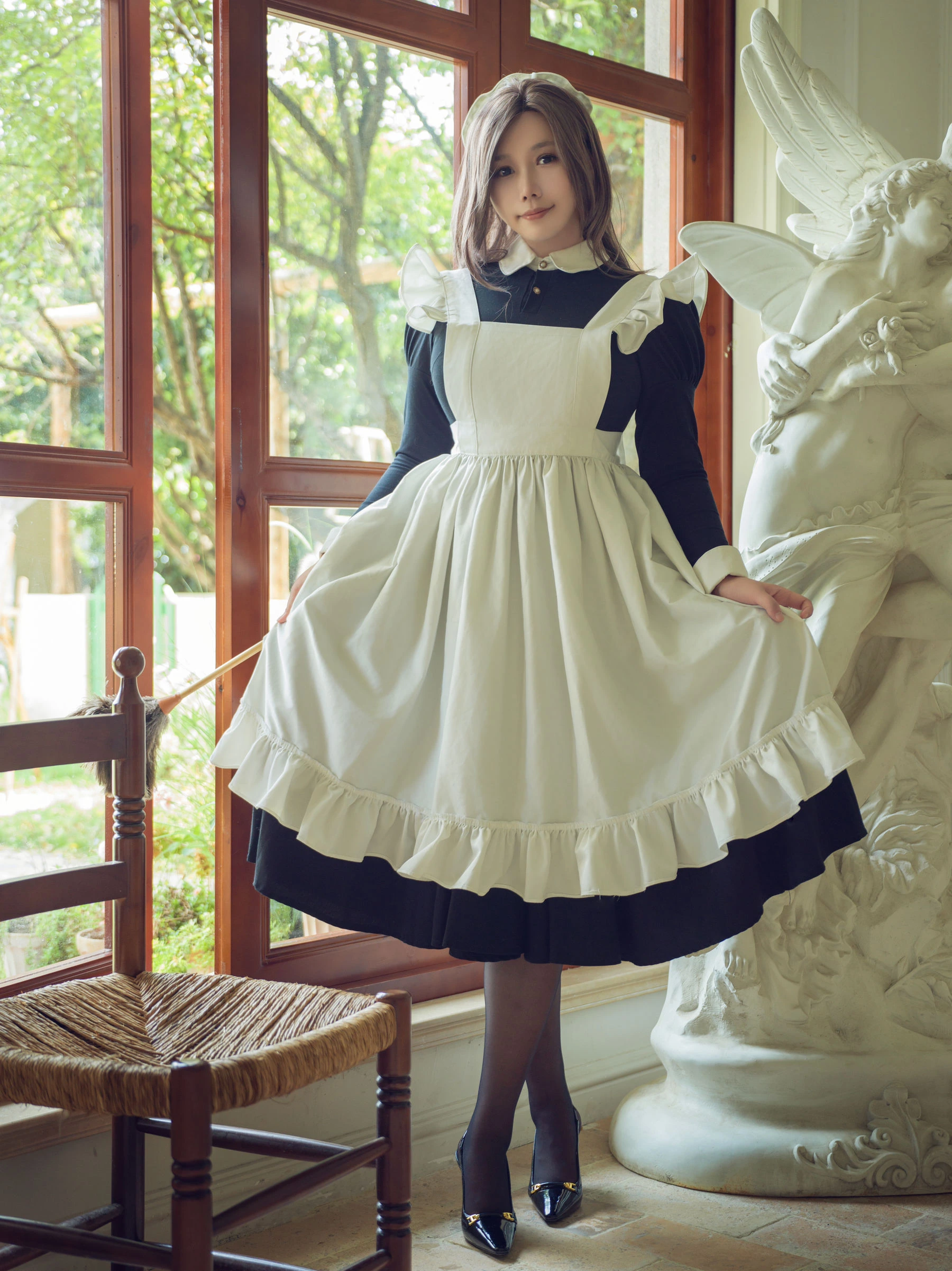麻花麻花酱cosplay风格作品整理 黑白女仆风角色服装照片
