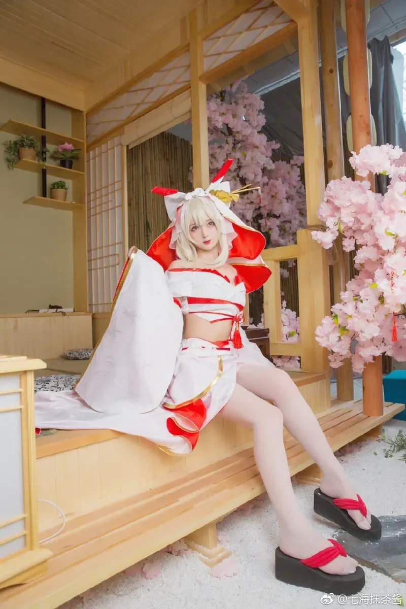 七海抹茶酱 cosplay 风格作品整理 白红配色东方幻想角色服装造型
