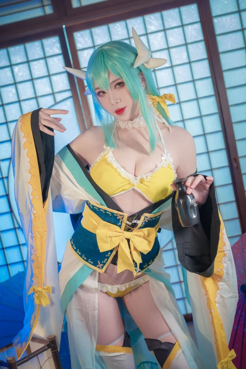羊大真人 cosplay写真 风格整理 绿色发色角色服装近距离摄影照片