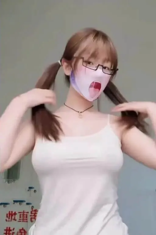 一只桃桃角色写真风格作品整理 一只桃桃照片中的背景色调与光线效果