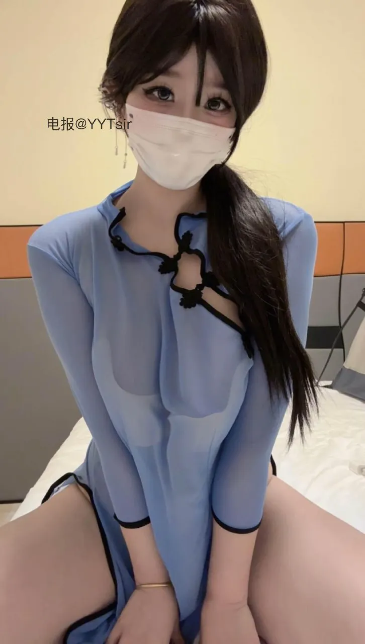 bt富儿 cosplay风格作品整理 浅蓝色服装与柔和环境形成的角色造型照片