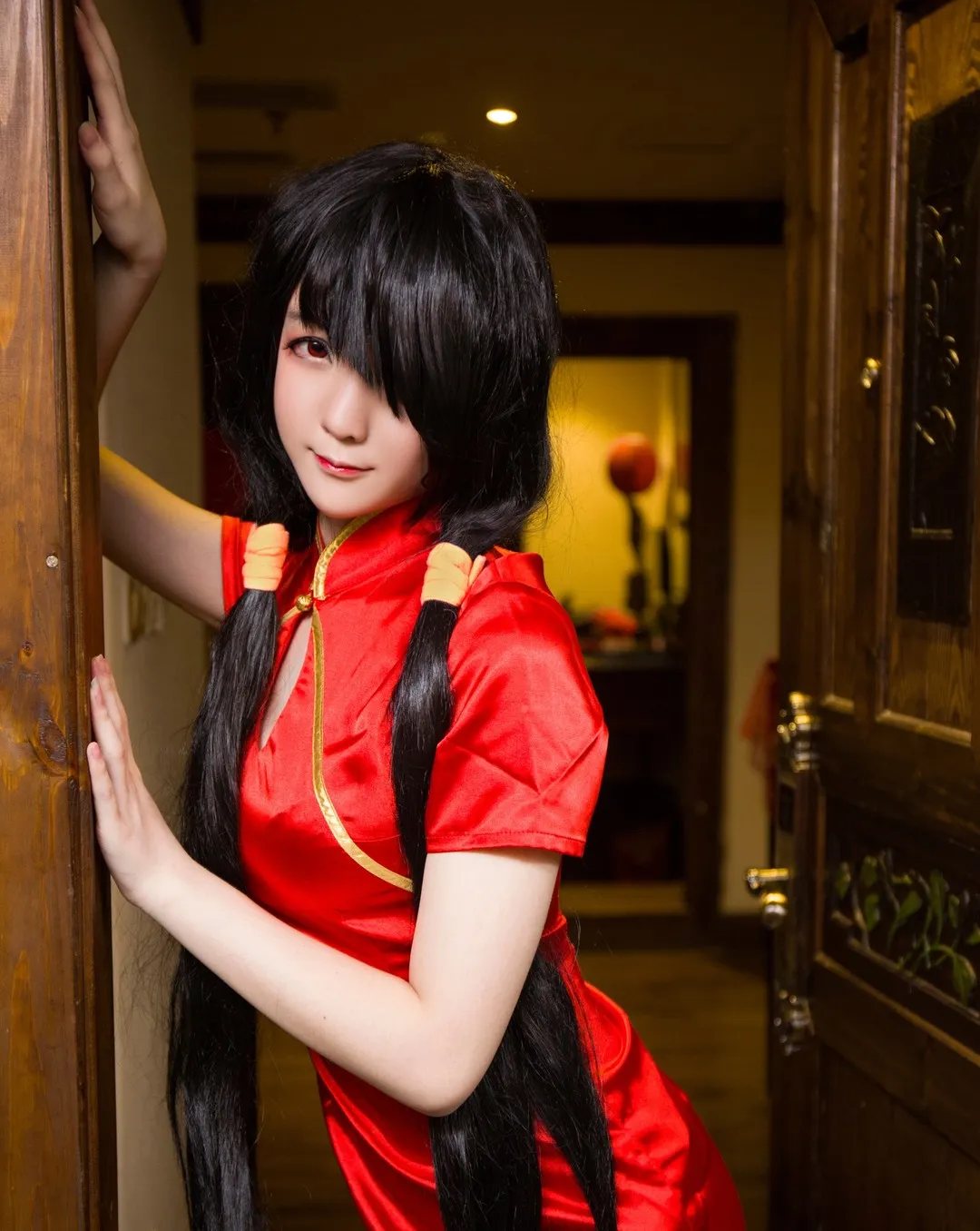 一小央泽角色扮演风格作品整理 红色服装搭配黑色长发的角色造型