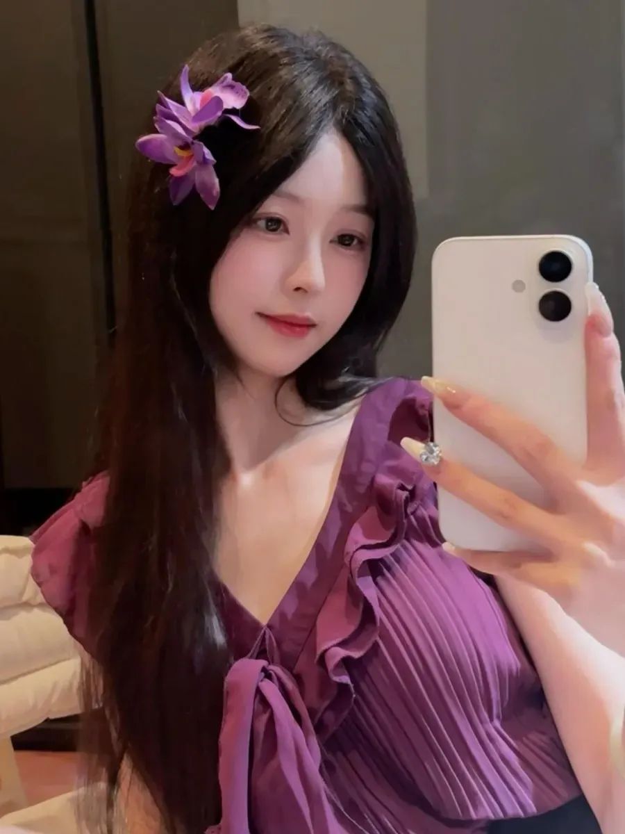 小甜酒子甜美角色 写真风格整理