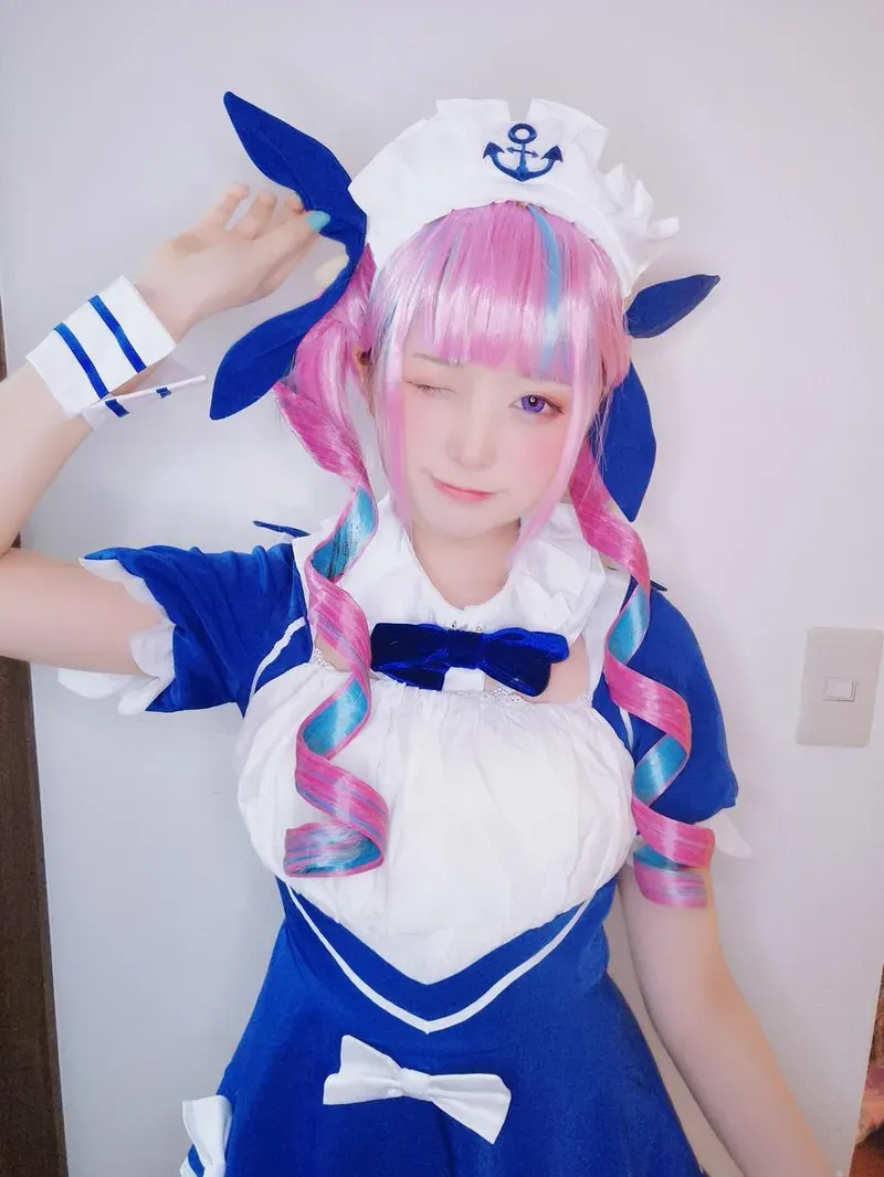 奶宝妹纸角色写真风格作品整理 蓝白制服角色造型照片