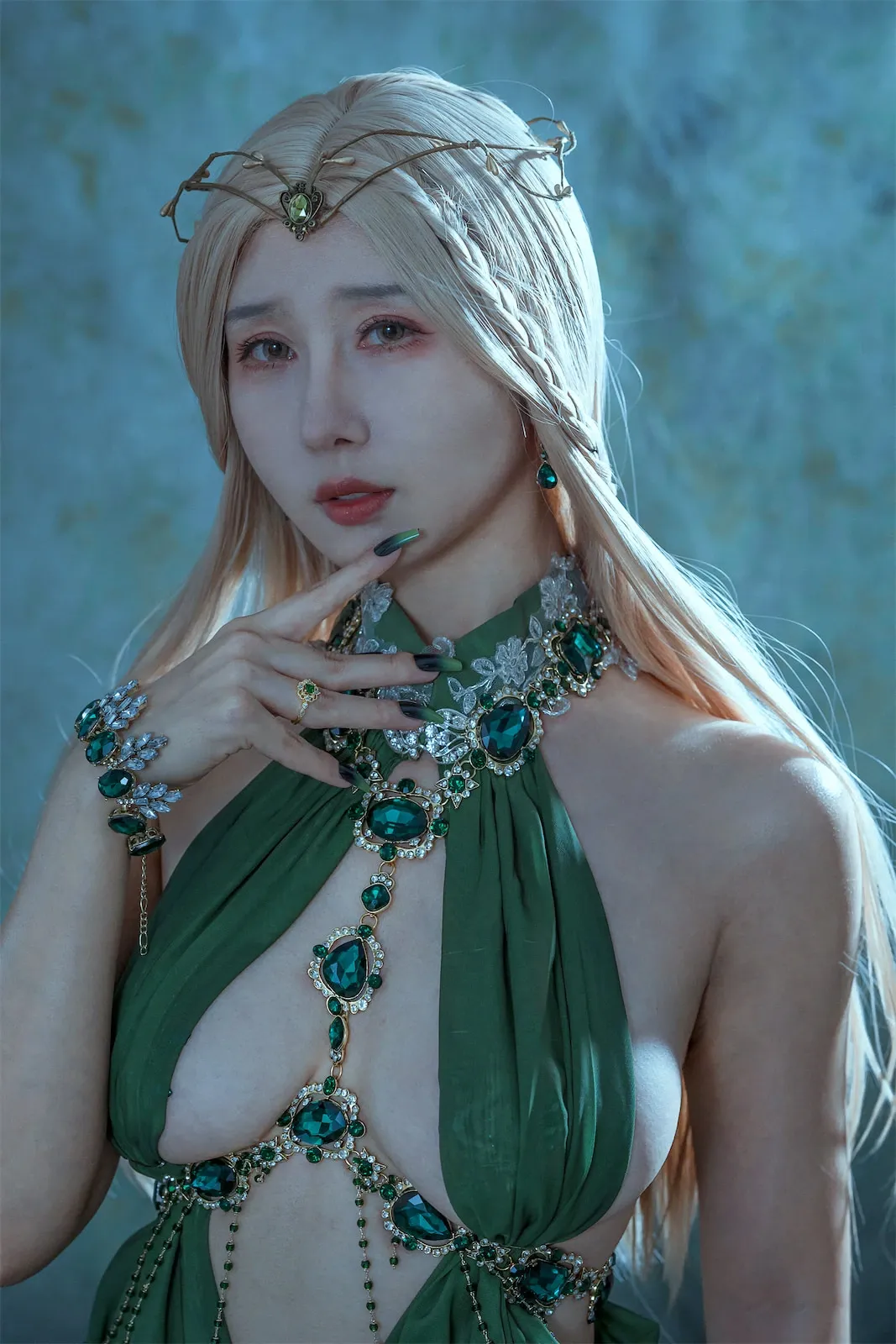 云溪溪角色造型专题作品参考 绿色幻想风格角色造型展示
