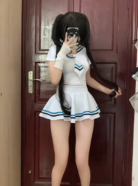 樱狸子制服角色风格作品参考 白色水手服风格角色造型照片