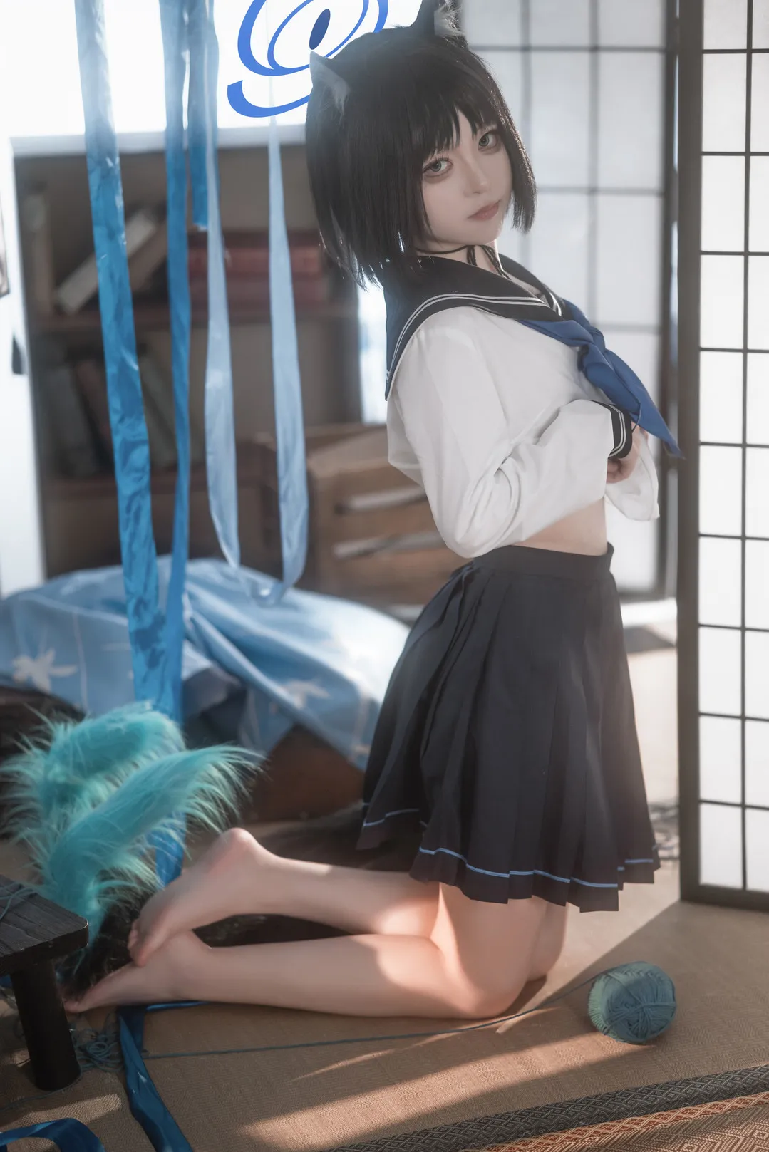 矢量鱼角色扮演写真风格与精选作品参考 矢量鱼蓝白水手服猫耳少女室内写真