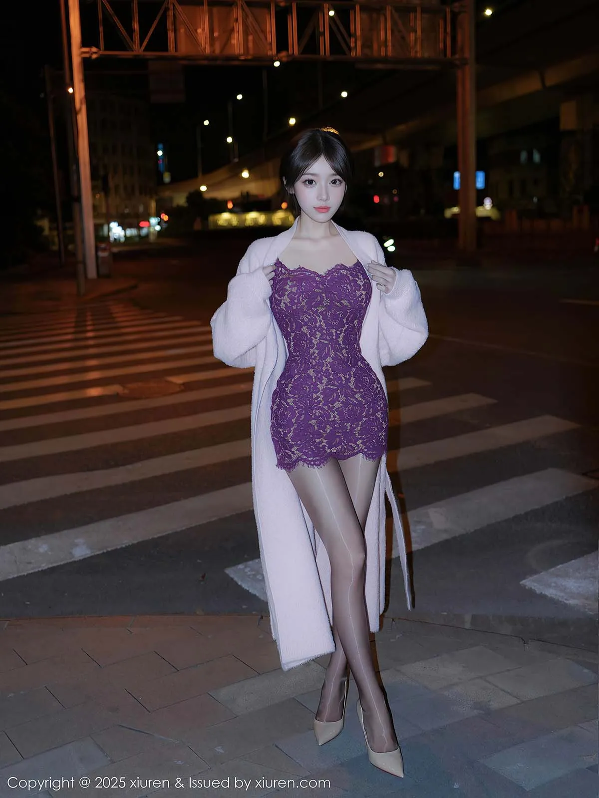 汁汁角色写真风格作品参考 紫色蕾丝服装夜景角色写真