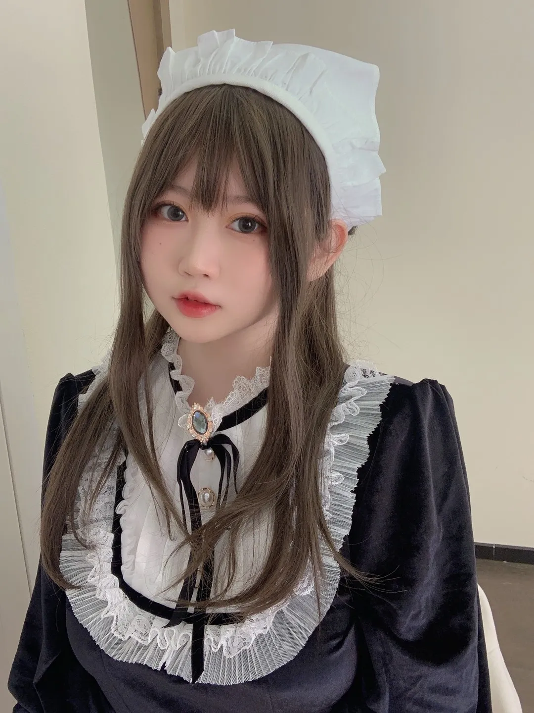 是依酱吖cosplay角色风格作品整理 黑白配色女仆服饰与头饰造型照片