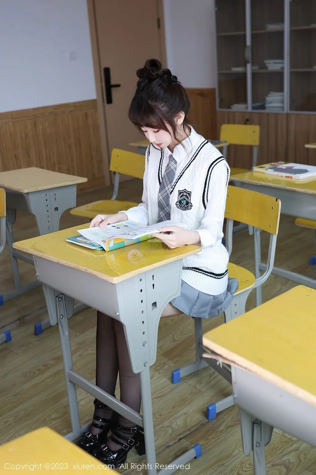 白笑笑 Cosplay角色风格作品整理 白笑笑角色摄影姿态与空间构图照片