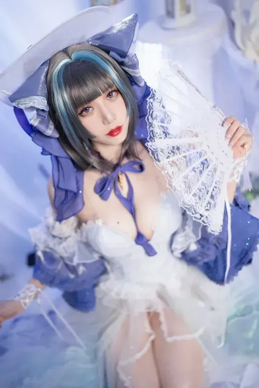 有你喵写真风格作品参考 蓝紫色服装搭配装饰元素的幻想风写真