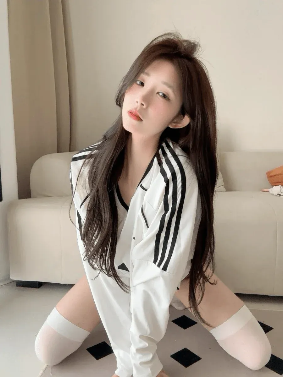 抖音陈妮妮UNI（妮是老虎）角色风格专题参考 角色造型图片，展示背景、色调和光线效果