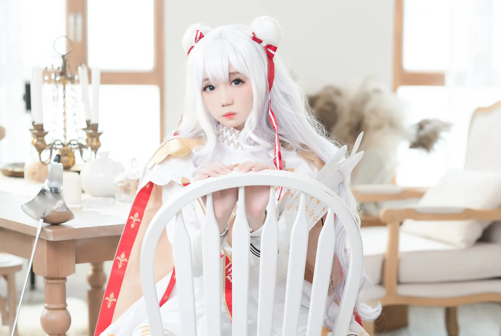 焖焖碳cosplay角色风格作品参考 白色假发与红白配色幻想角色造型
