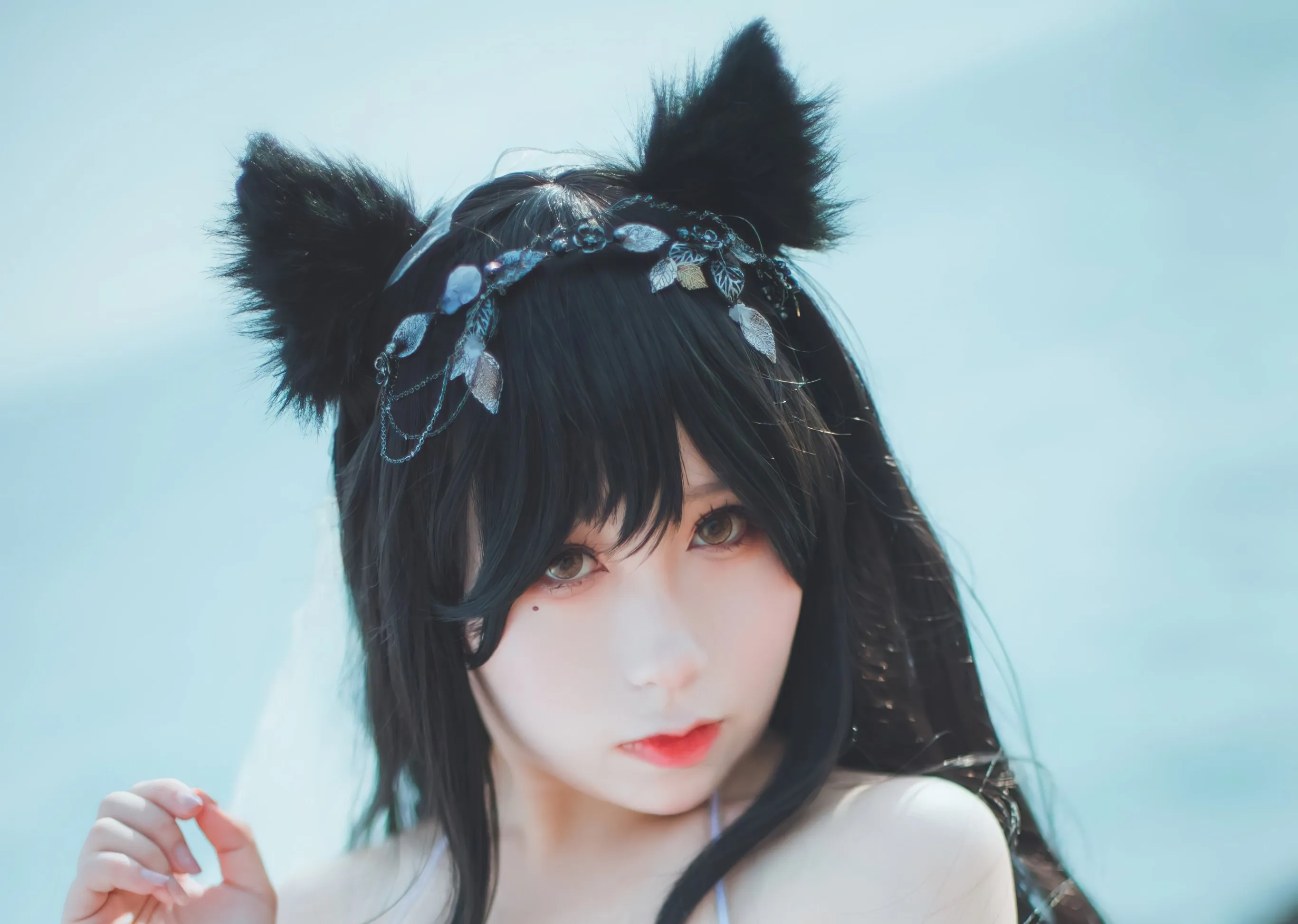 柚子先生cosplay视觉风格作品整理 带猫耳发饰的黑发角色近距离写真